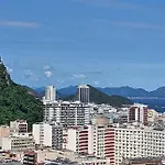 Casa Quarto E Sala Em Copacabana! Morro Tabajaras!